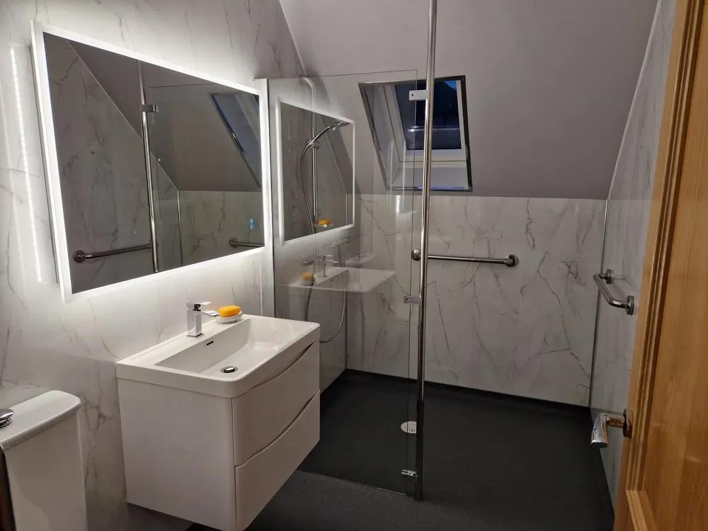 Wet Room 10