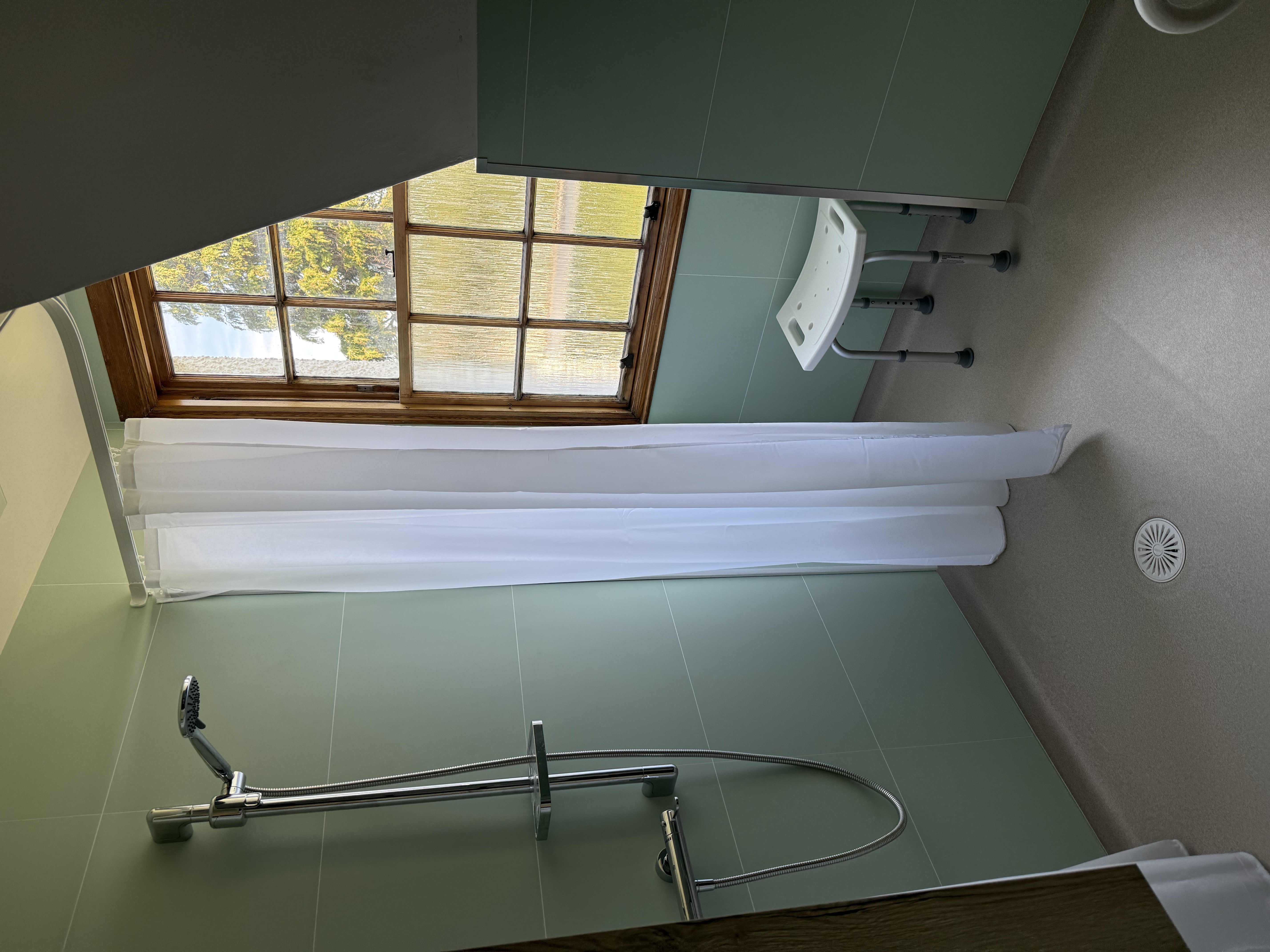 Wet room installation 5